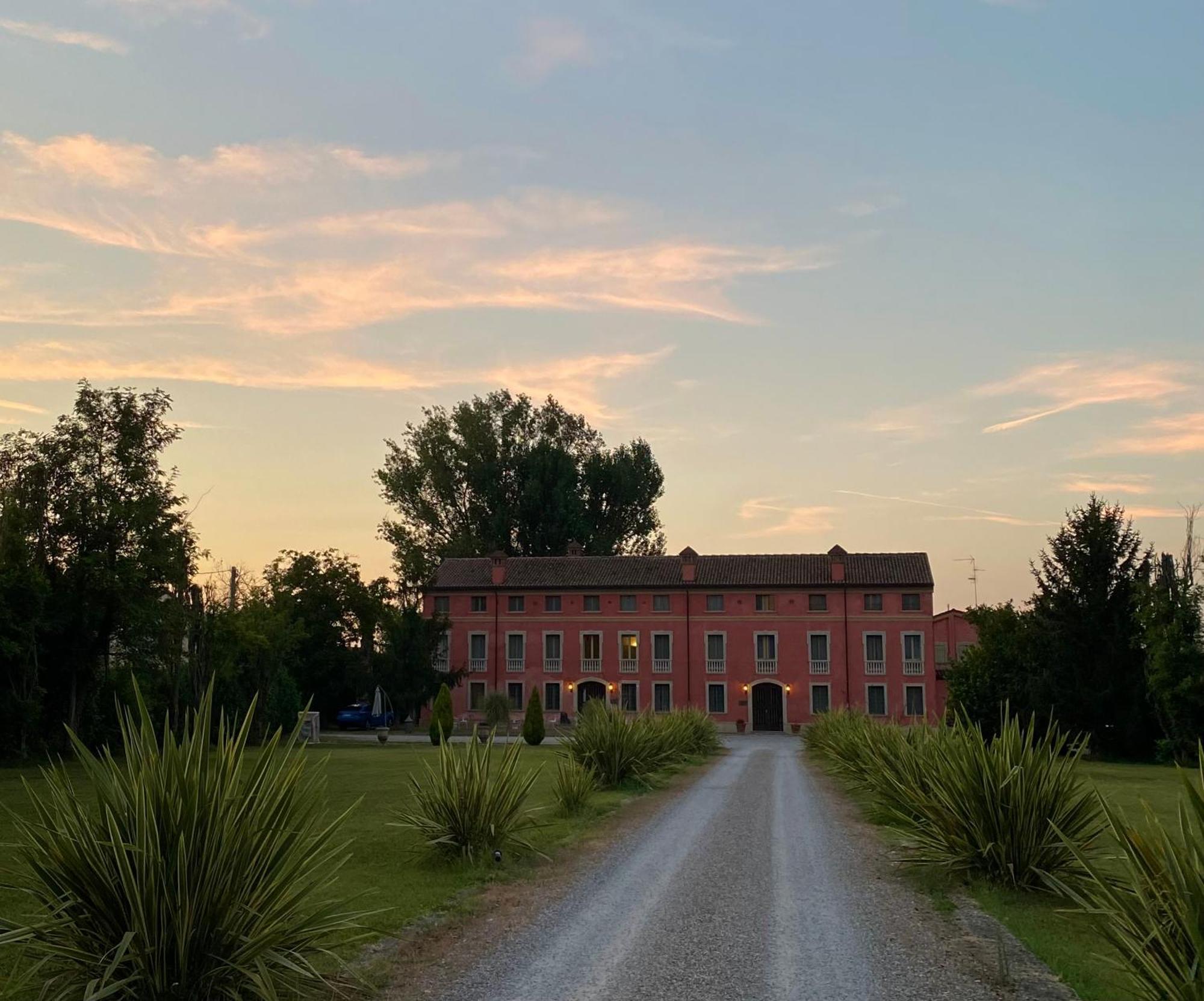 Hotel Villa Montanarini Villarotta Exterior photo